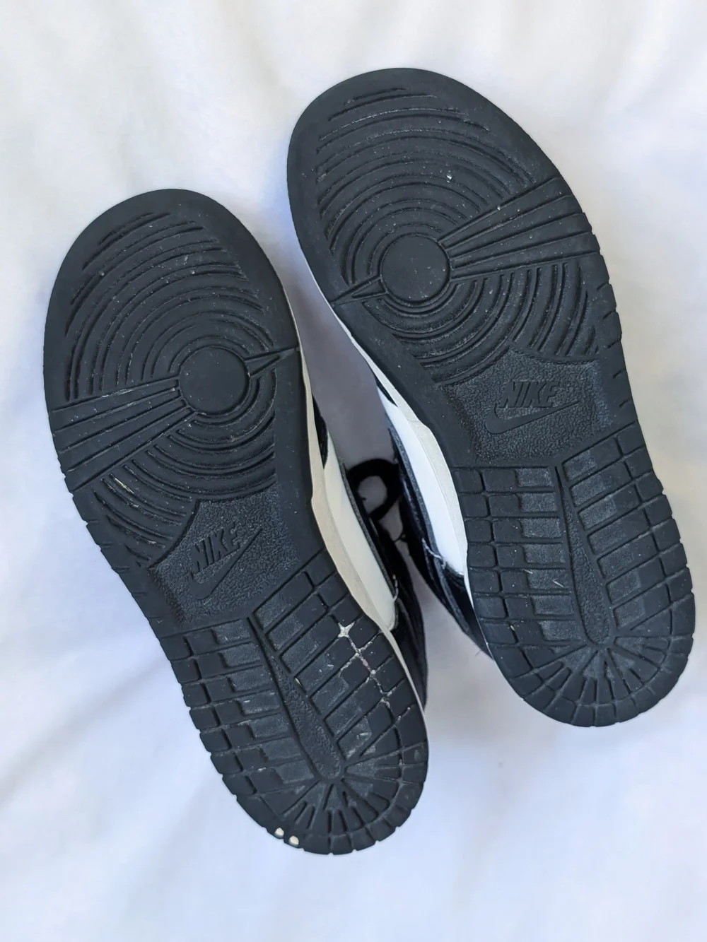 Nike Dunk Low Panda Black White Kids Size 2Y CW1588-100 Youth Sneakers Shoes